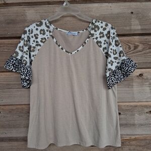 Miss Look Leopard Print Ruffle Top